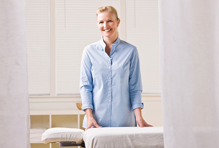 Image with missing alt attribute found on massagebook.com