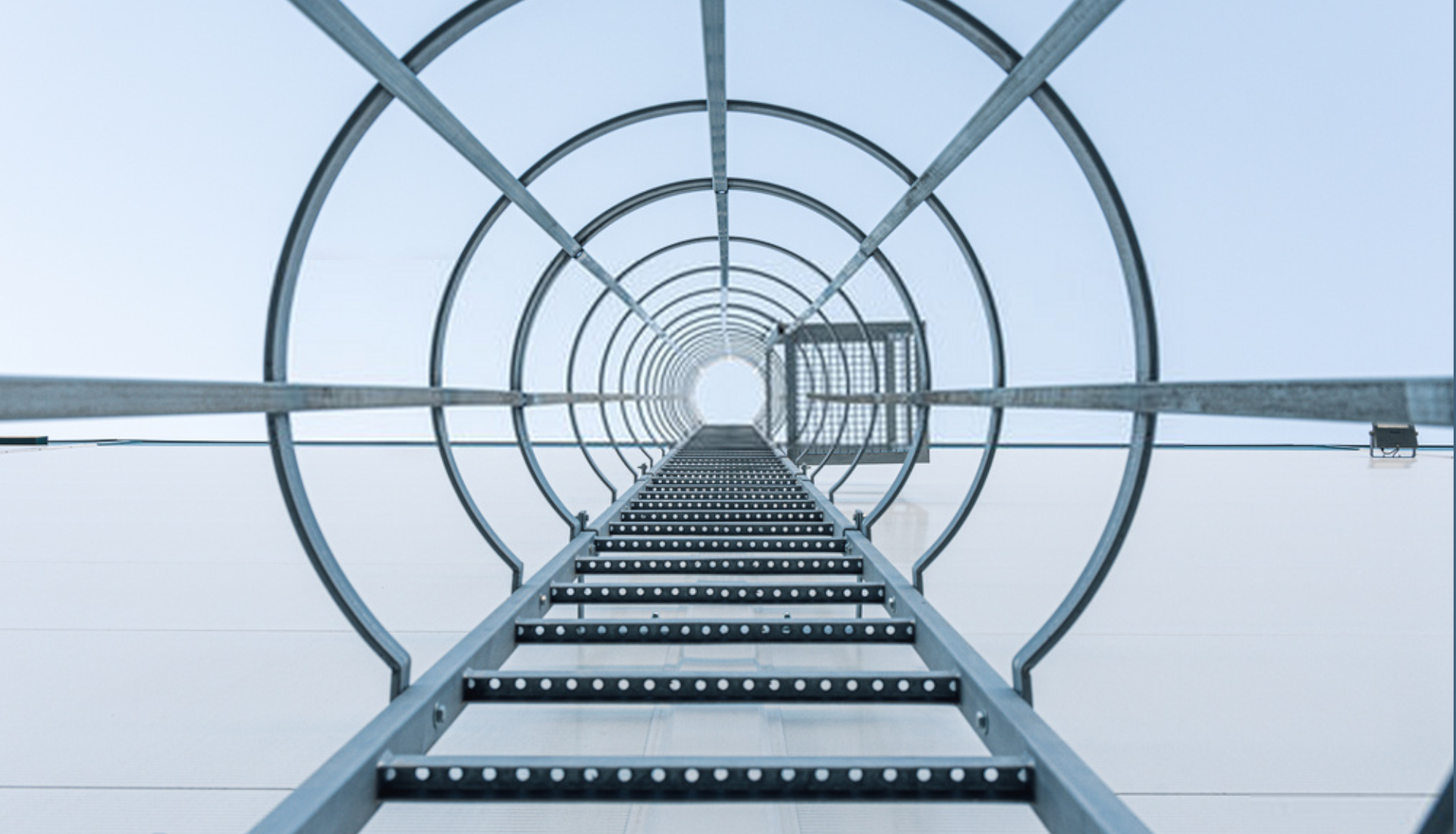 Image with missing alt attribute found on drabinyewakuacyjne.pl