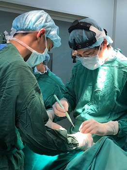 nâng ngực nội soi đa chiều