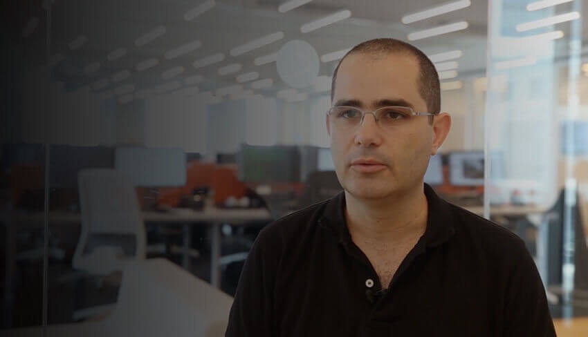 Image with missing alt attribute found on logz.io