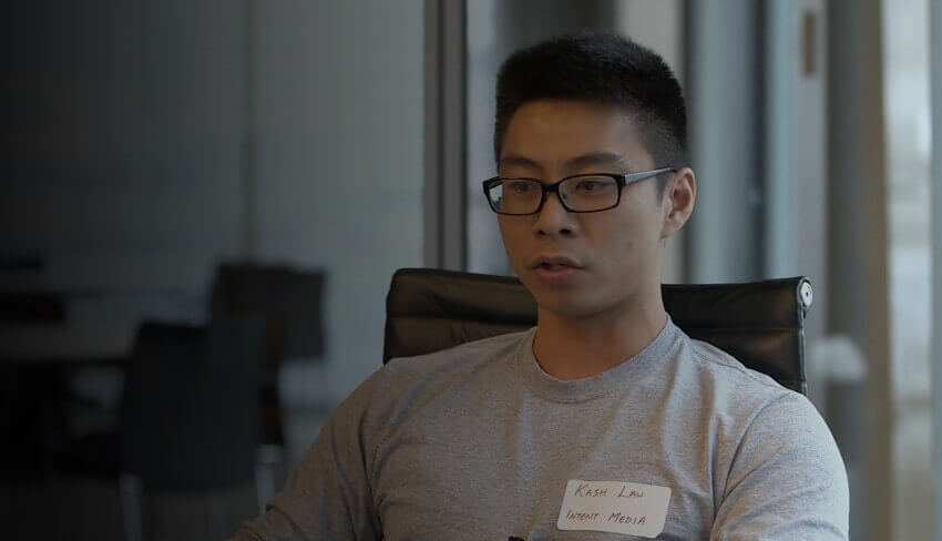 Image with missing alt attribute found on logz.io