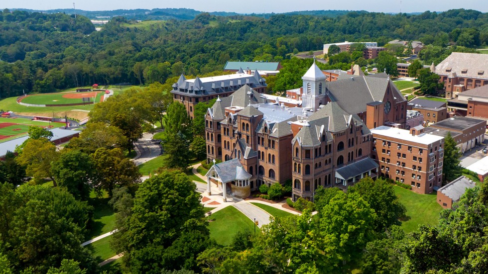 Image with missing alt attribute found on setonhill.edu