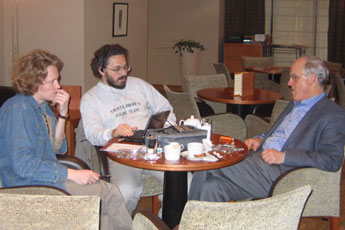 Image with missing alt attribute found on elementy.ru