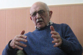 Image with missing alt attribute found on elementy.ru