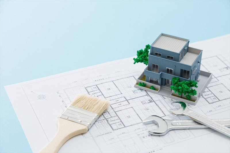 加工所で特別なカウンターや什器を製作