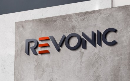 Image with missing alt attribute found on fabrikbrands.com