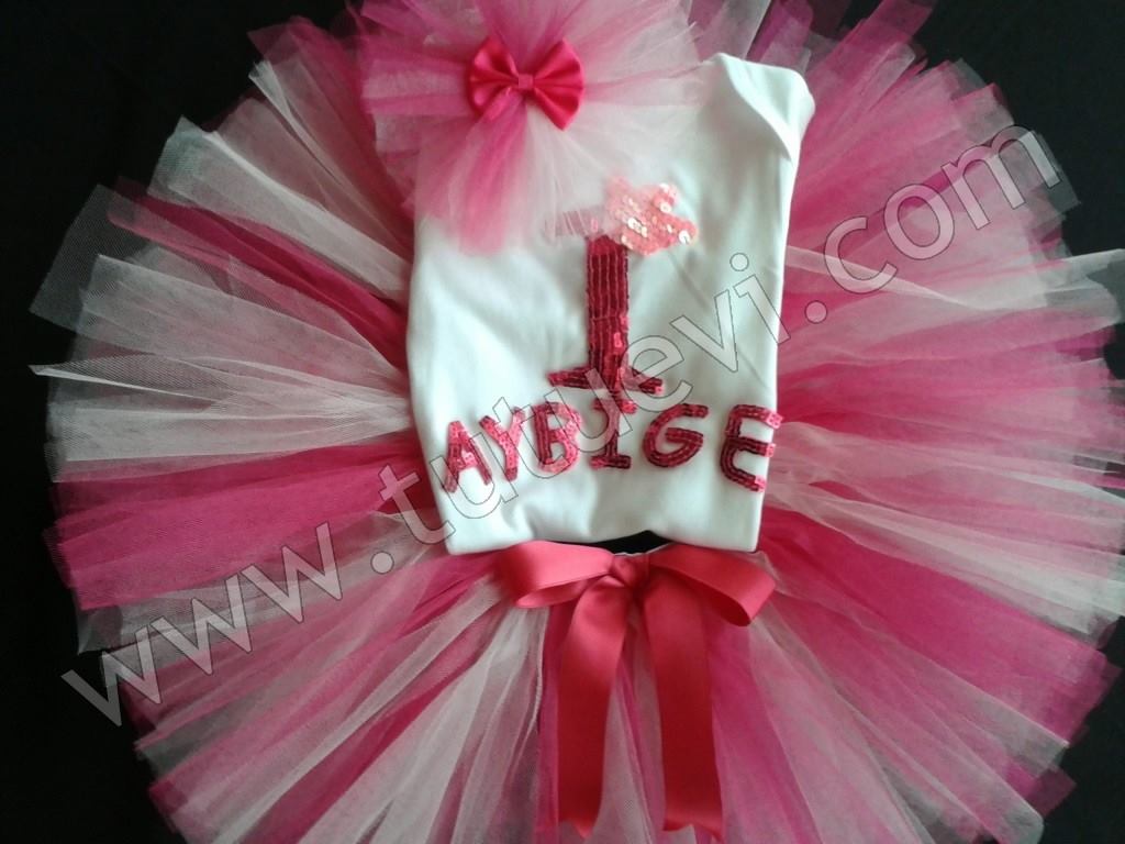 Behice Hanımın Prenses kızı için hazırlattığı body, tütü etek ve saç bandından oluşan tütü takımı hazır, mutlu günlerde giymesini diliyoruz.