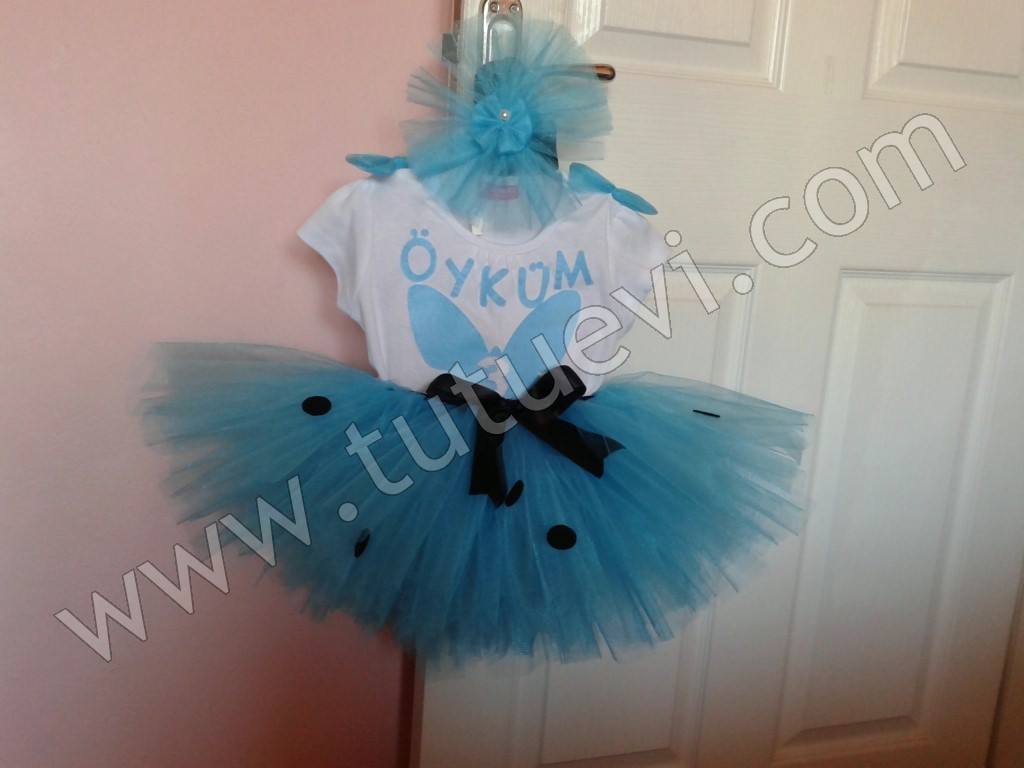 Aysel Hanımın Prenses kızı için hazırlattığı body, tütü etek ve saç bandından oluşan tütü takımı hazır, mutlu günlerde giymesini diliyoruz.