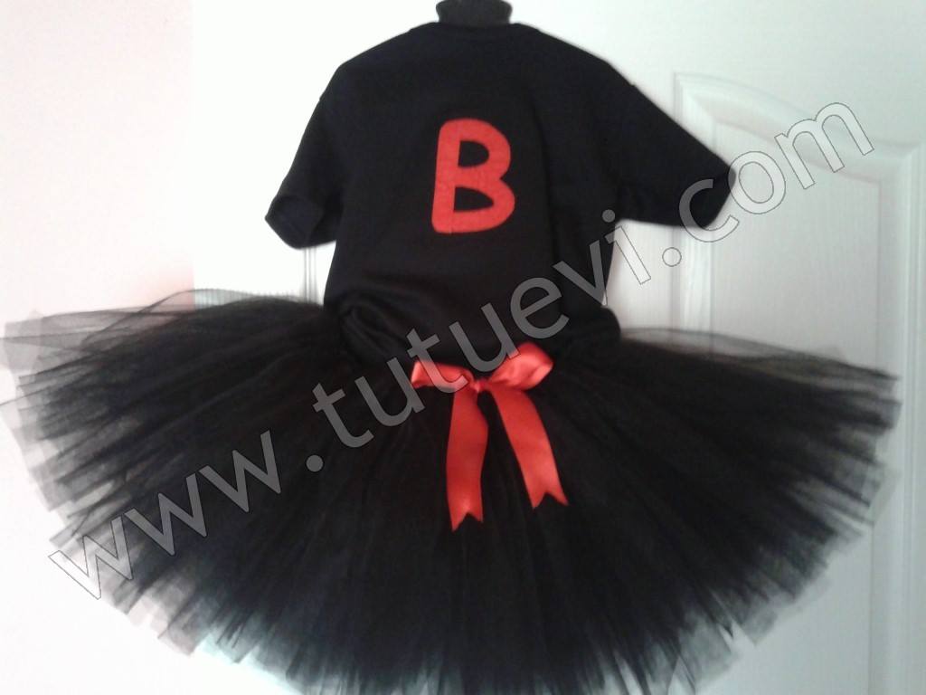 Gülşah Hanımın özel olarak hazırlattığı body, tütü etek ve saç bandından oluşan tütü takımı hazır, elbise sahibinin mutlu günlerde giymesini diliyoruz.