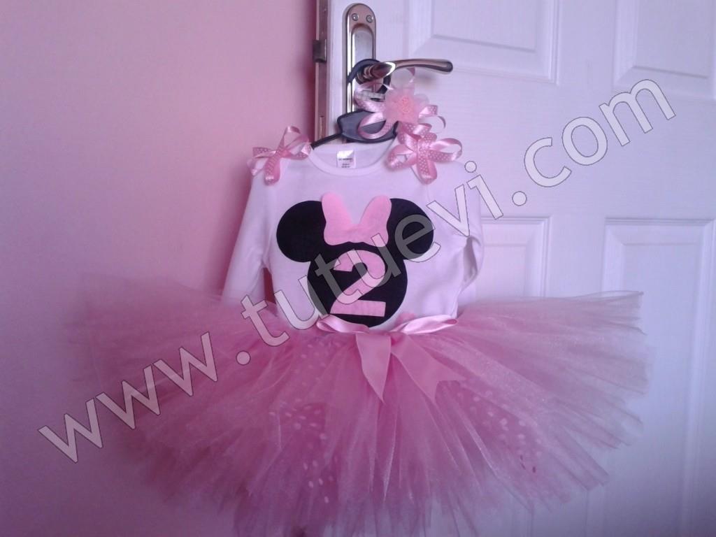 Kübra Hanımın Prenses kızı için hazırlattığı body, tütü etek ve saç bandından oluşan tütü takımı hazır, mutlu günlerde giymesini diliyoruz.