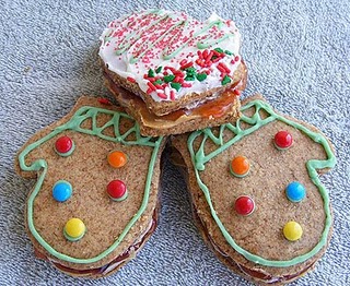 Peanut Butter & Jelly Mitten Cookies