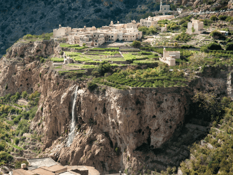 Image with missing alt attribute found on go-oman.com