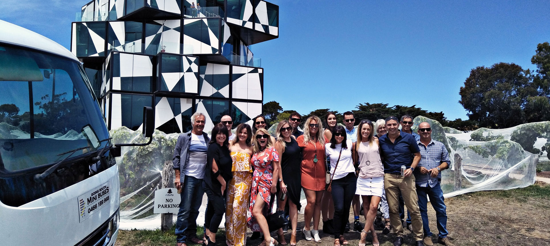 Image with missing alt attribute found on goingsouthminibus.com