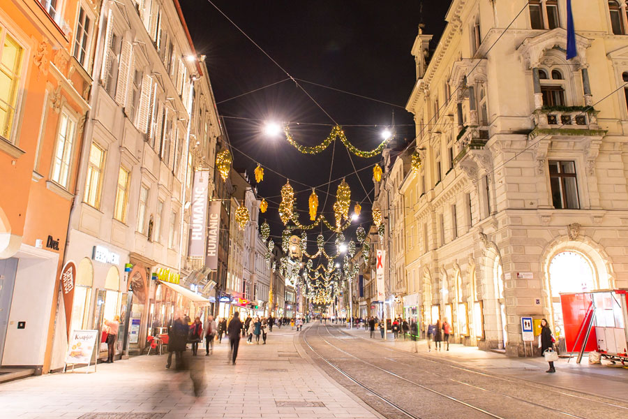 Graz erstrahlt im Festtagslicht &copy; Stadt Graz/Fischer