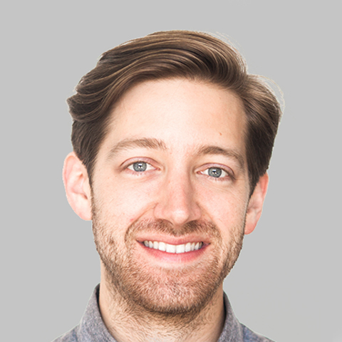 Image with missing alt attribute found on crystalknows.com