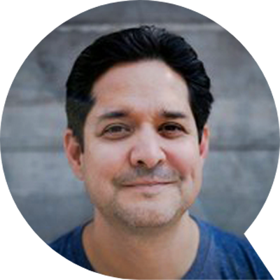 Image with missing alt attribute found on crystalknows.com