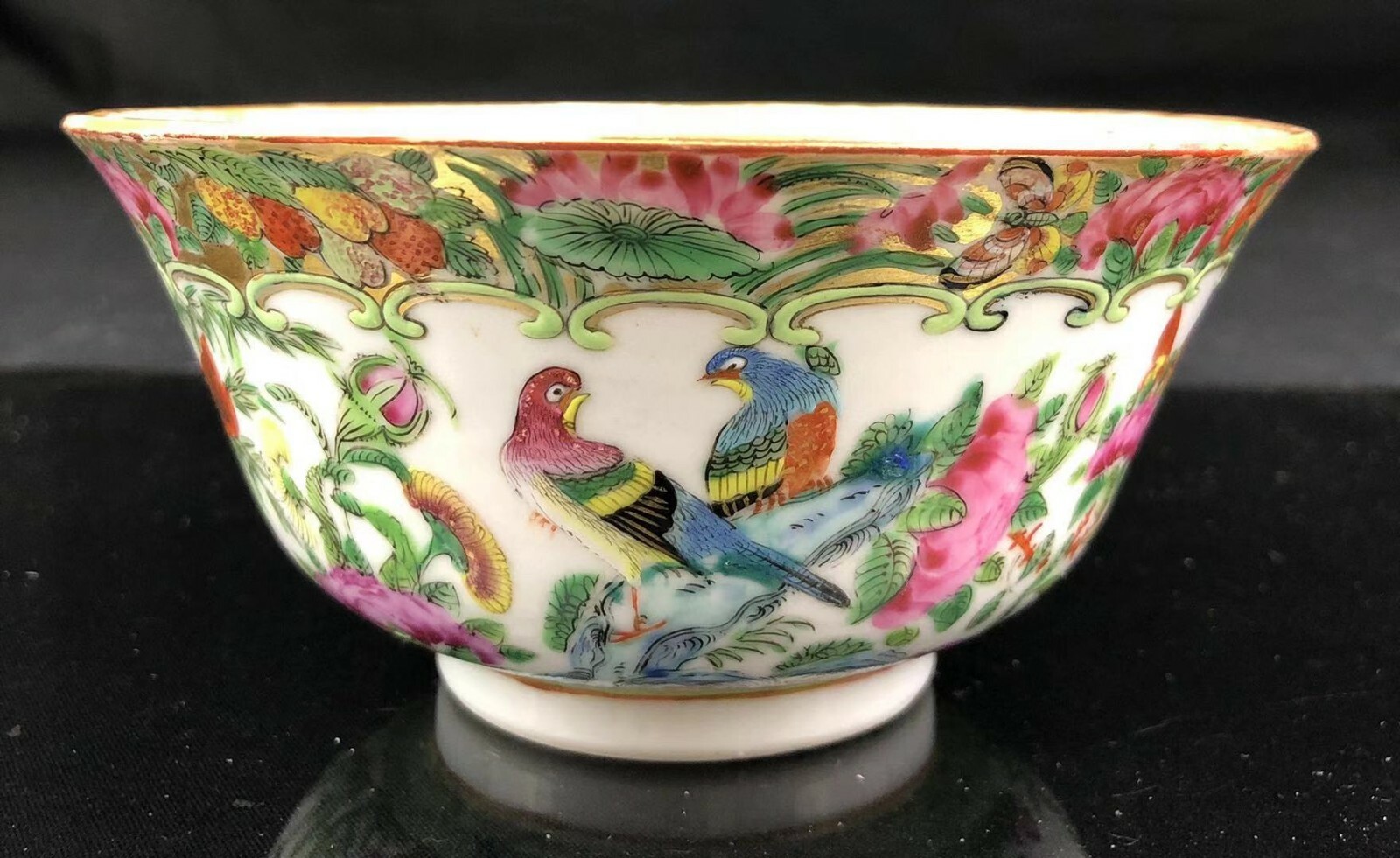 Image with missing alt attribute found on waveestore.com