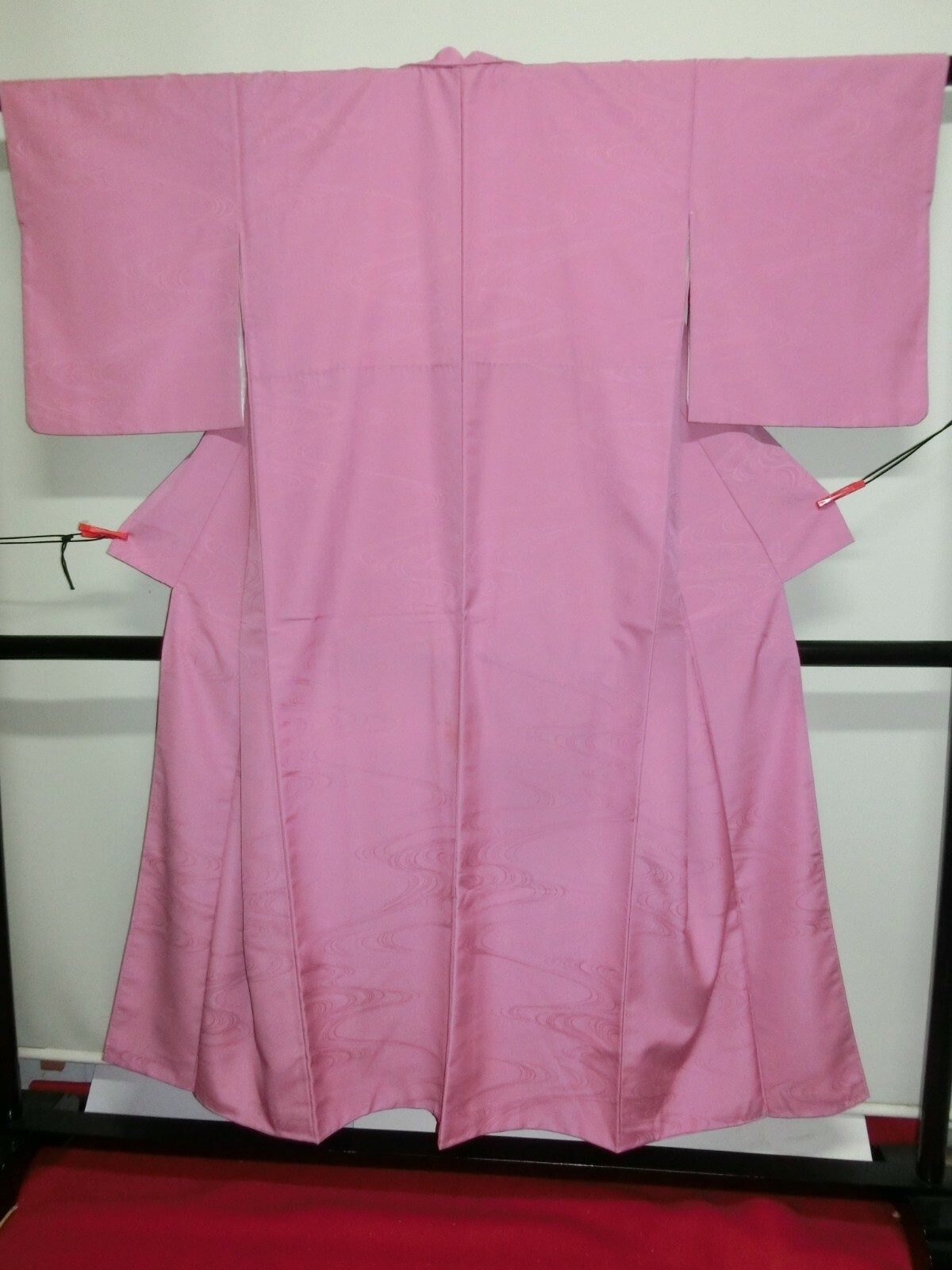 Image with missing alt attribute found on waveestore.com