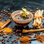 Tarçınlı karanfilli su tarifi! Suyun içine karanfil atmak zayıflatır mı? Karanfilli su ile zayıflama