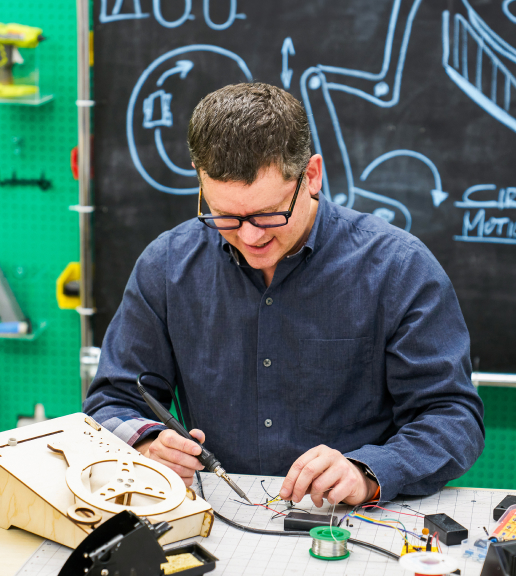 Image with missing alt attribute found on kiwico.com