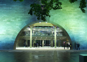 Image with missing alt attribute found on architonic.com