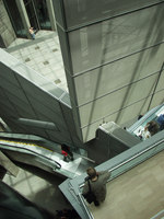 Image with missing alt attribute found on architonic.com