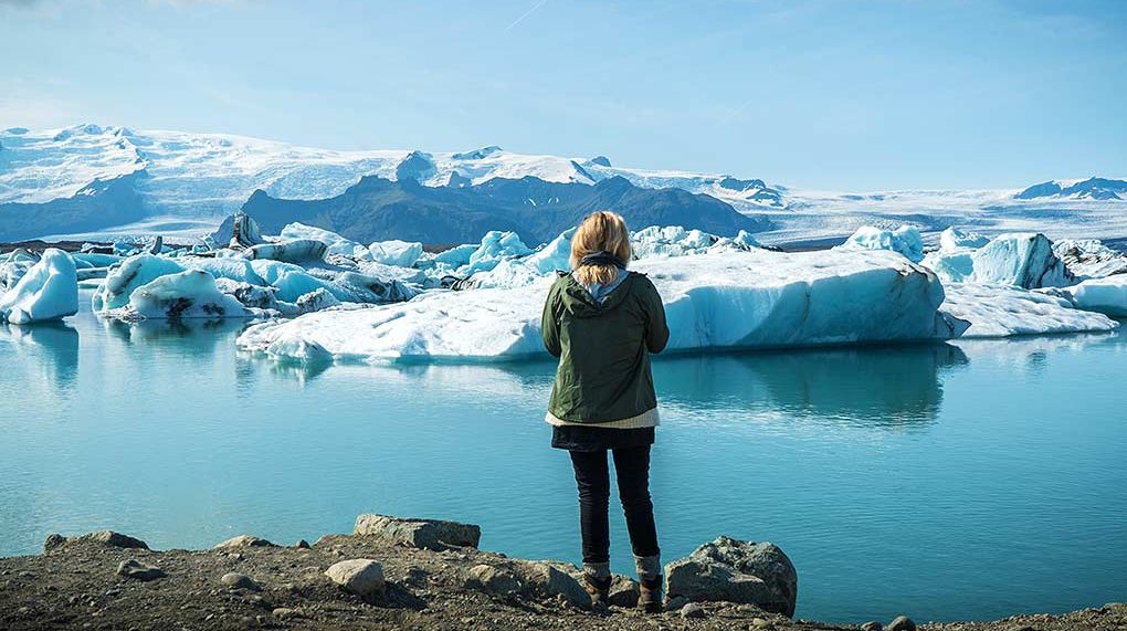 Image with missing alt attribute found on adventures.is