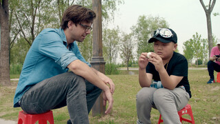 Geen land ter wereld is zo met de toekomst van kinderen bezig als China. Ruben Terlou praat met kinderen van een internaat over hun dromen en spreekt ouders die één kind kregen en dat verloren.