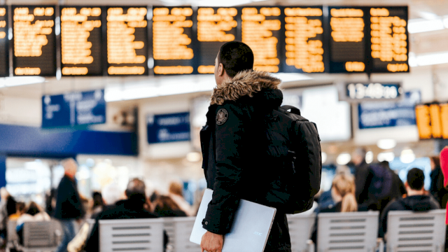 Image with missing alt attribute found on cosmo.ph