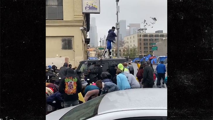 Image with missing alt attribute found on tmz.com