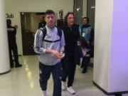 莱万赛后与神医一起离开，将直接进行手术