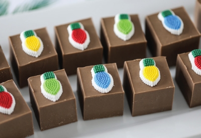 Image with missing alt attribute found on inspiredbycharm.com