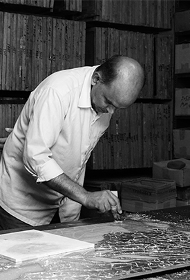 Image with missing alt attribute found on karishmatiles.com