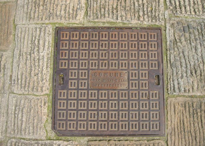 Image with missing alt attribute found on udene.de