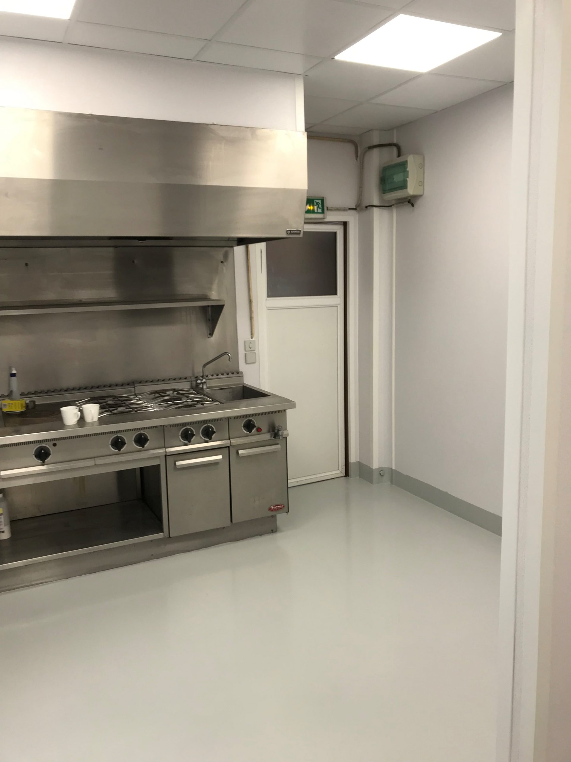 Image with missing alt attribute found on labosmconcept.fr