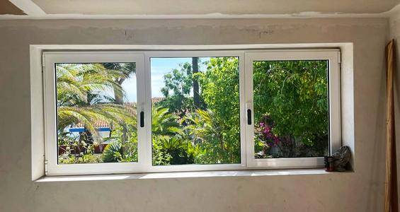 Image with missing alt attribute found on lapalma-sonne.de