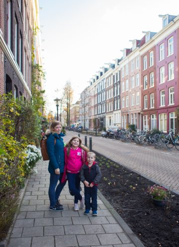 Image with missing alt attribute found on laurenslatest.com