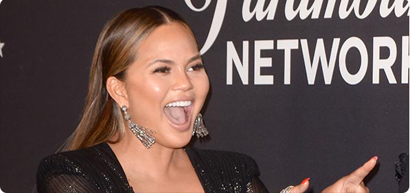 Chrissy Teigen Photo