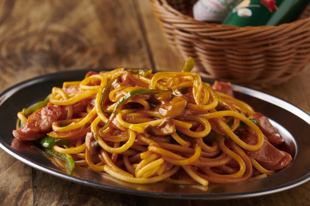 〈2019 食通が惚れた店〉食道楽が愛す、サワー&times;&ldquo;濃厚ナポリタン&rdquo;の至福