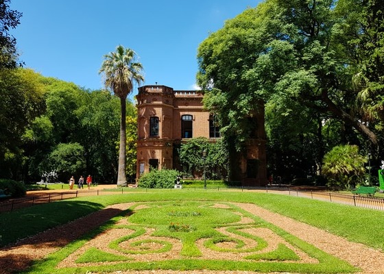 Image with missing alt attribute found on maps.me