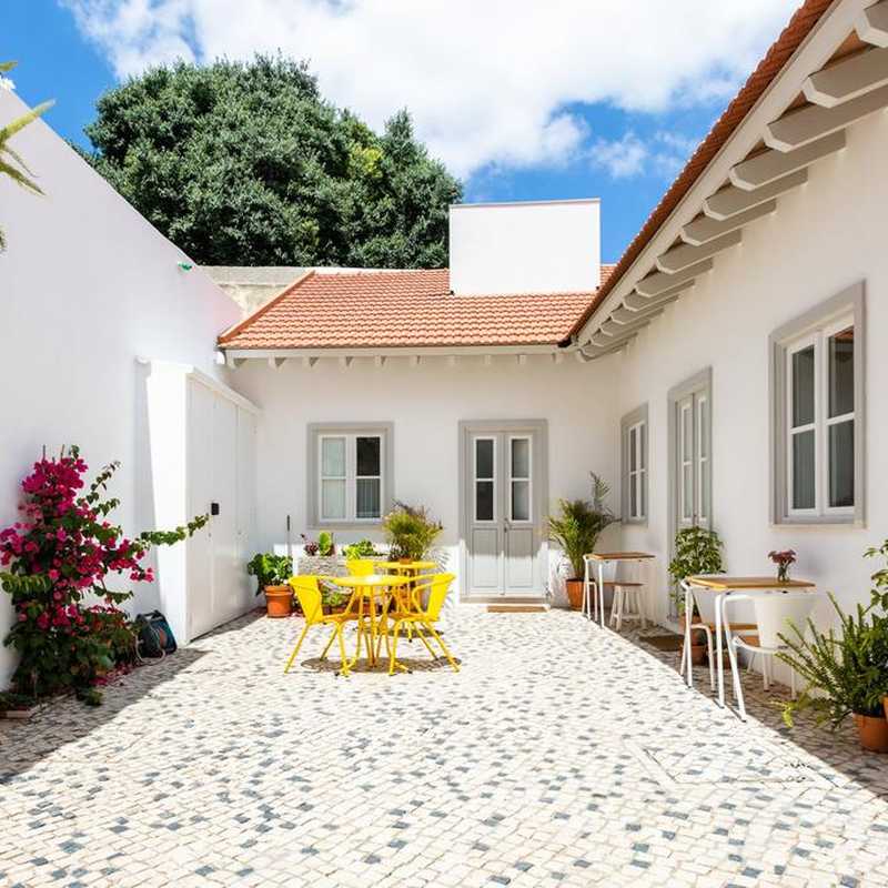 Image with missing alt attribute found on boutiquehotel.me