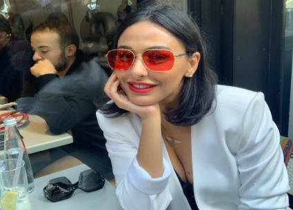 بالفيديو- ميس حمدان تنقل خبرتها في الرقص لابنة شقيقتها