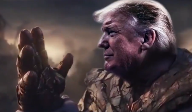 Трамп примерил перчатку Таноса, и это явный фейл. Создатель злодея объяснил, почему