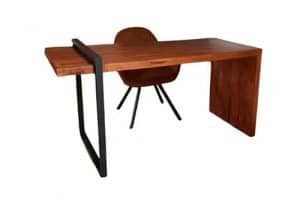 Escritorio de estilo r&uacute;stico fabricado con madera maciza