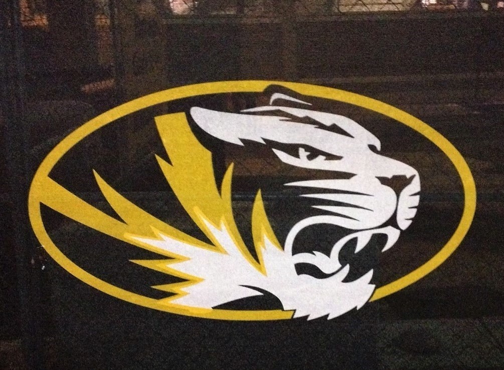 Image with missing alt attribute found on midwestcover.com