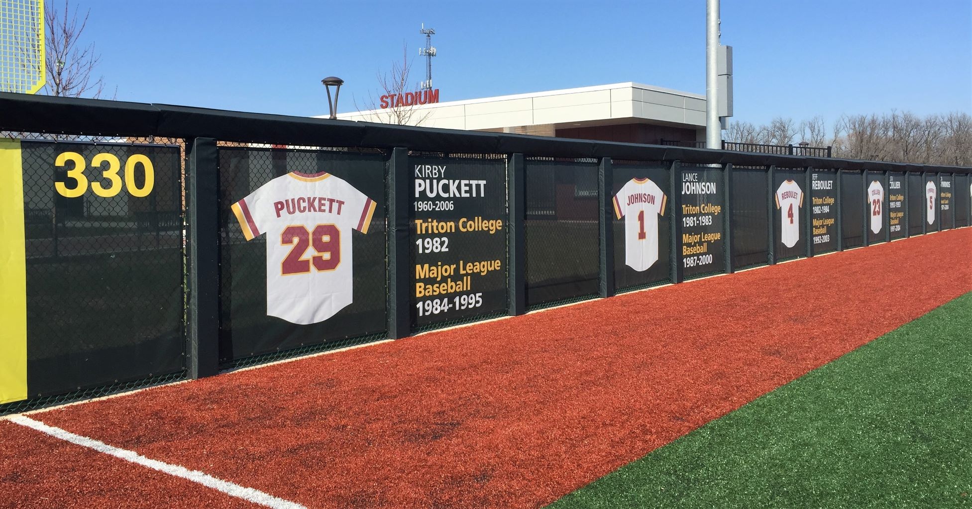 Image with missing alt attribute found on midwestcover.com