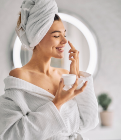 Image with missing alt attribute found on mojosaloon.com