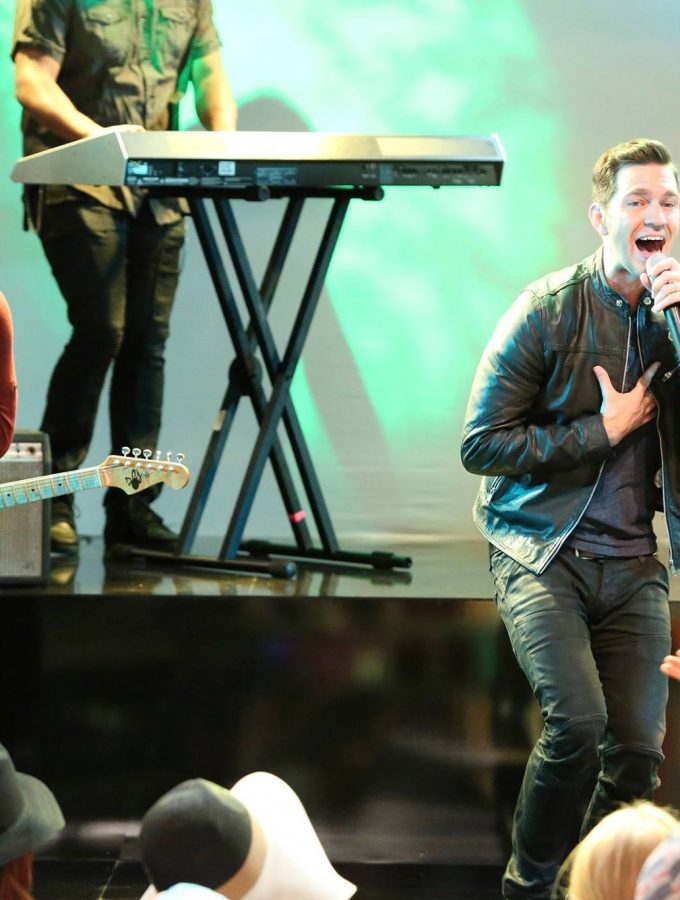 Image with missing alt attribute found on momluck.com