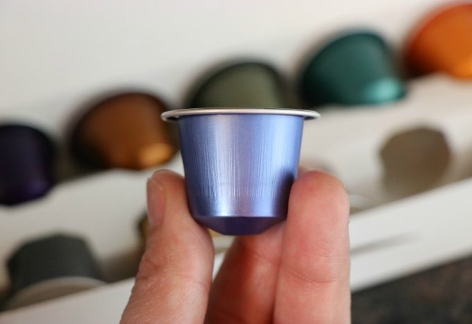 Image with missing alt attribute found on momluck.com