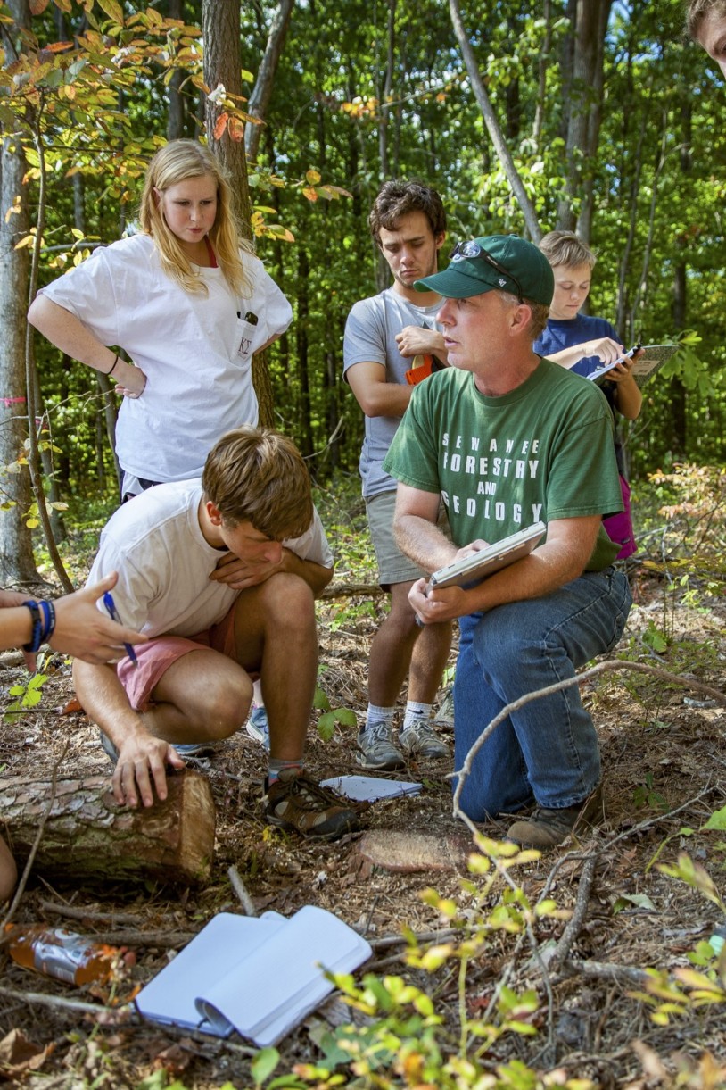 Image with missing alt attribute found on sewanee.edu